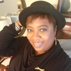 **Meet your Posher**